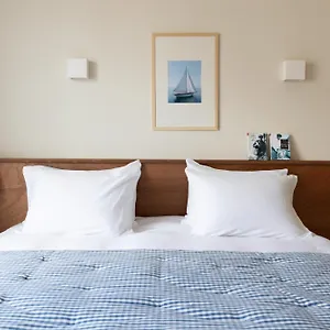 *** Hotel Alfred Port-vieux Francia
